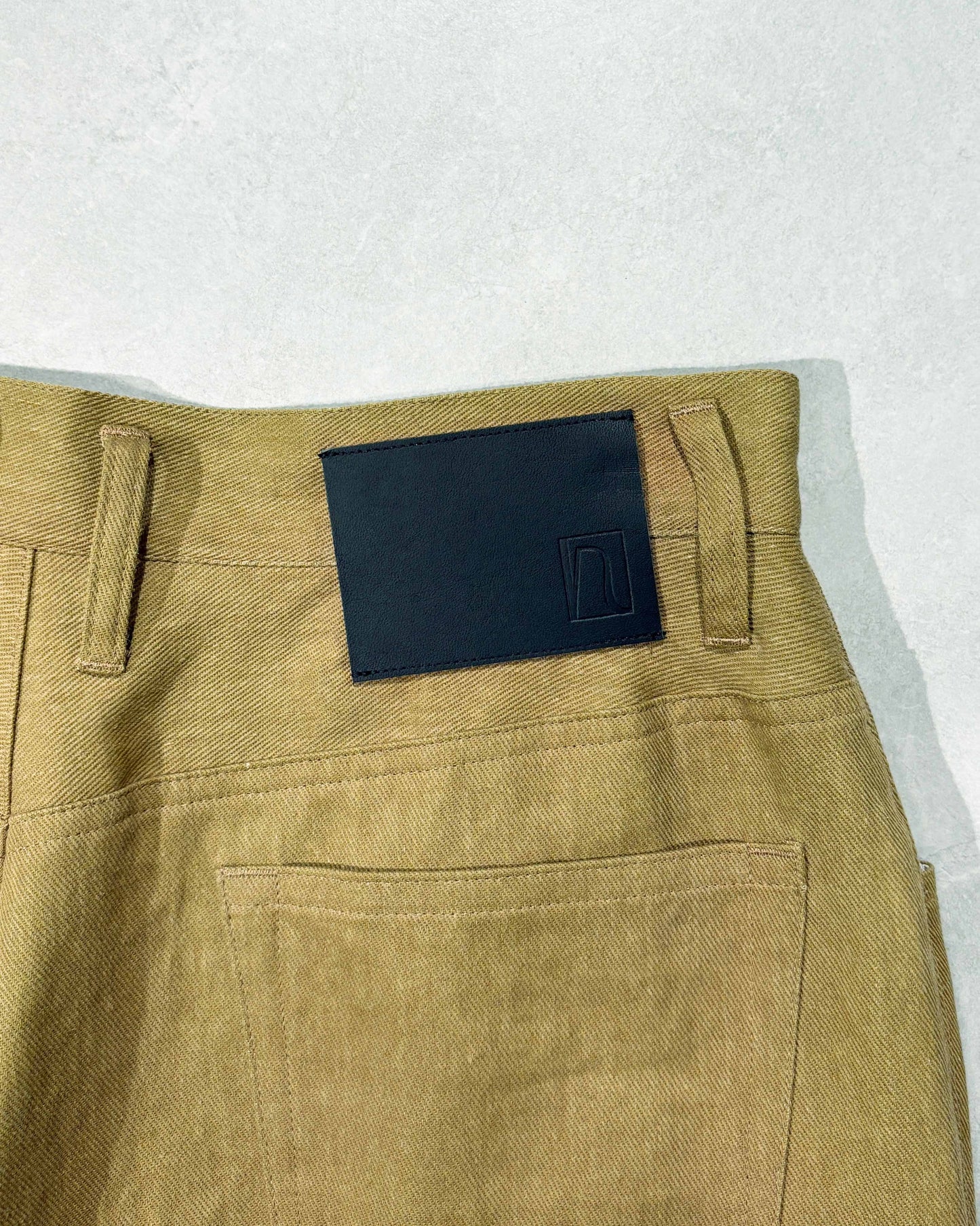 【nakedgauge】COTTONxLINEN PIGMENT DYED ASHLEY PANTS, KHAKI
